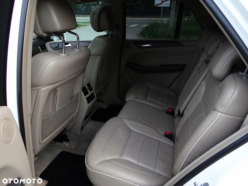 Mercedes-Benz ML 350 BlueTEC 4MATIC 7G-TRONIC - 36