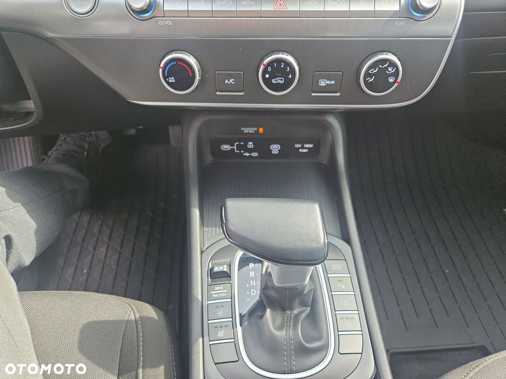 Hyundai Kona 1.0 T-GDI Smart DCT - 17