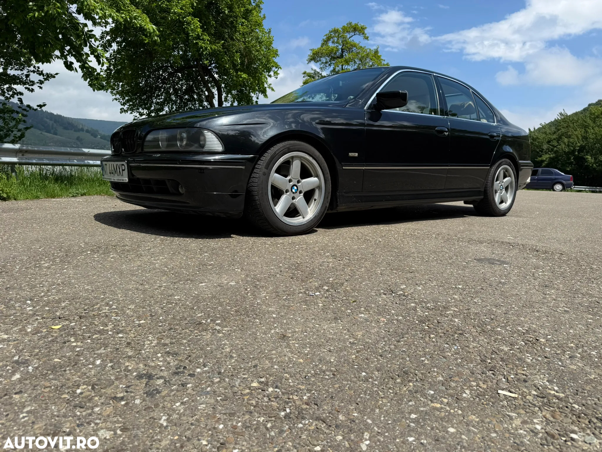 BMW Seria 5 535iA - 7