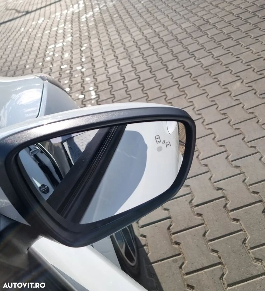 Ford Focus - 30