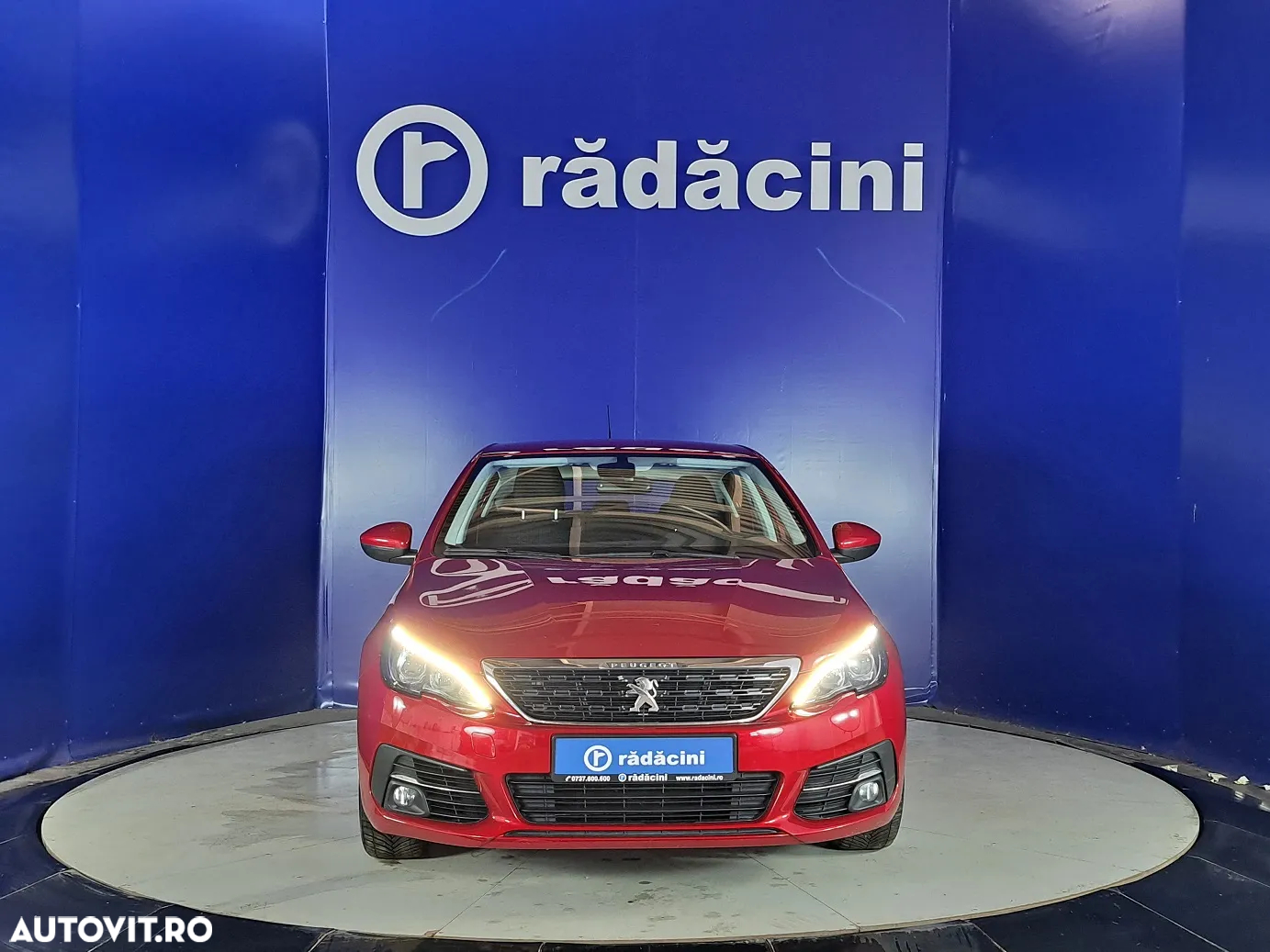 Peugeot 308 - 8
