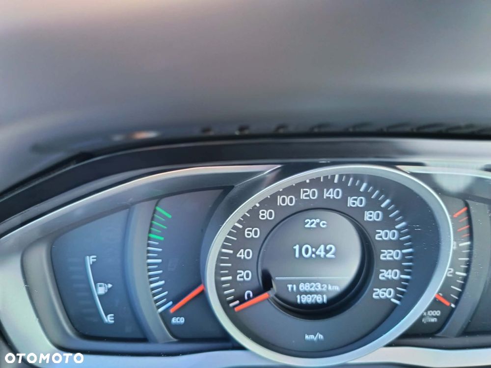 Volvo XC 60 D3 Momentum - 11