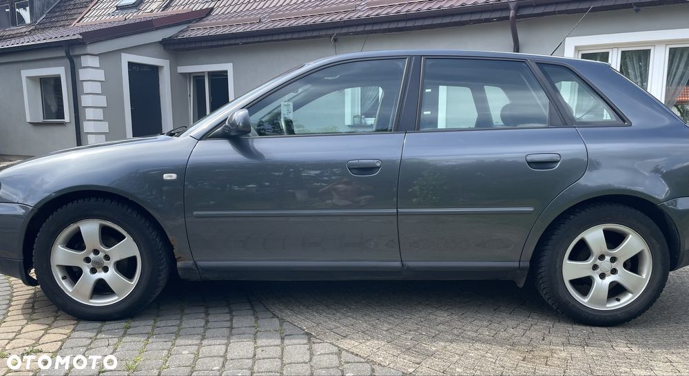 Audi A3 Sportback - 4