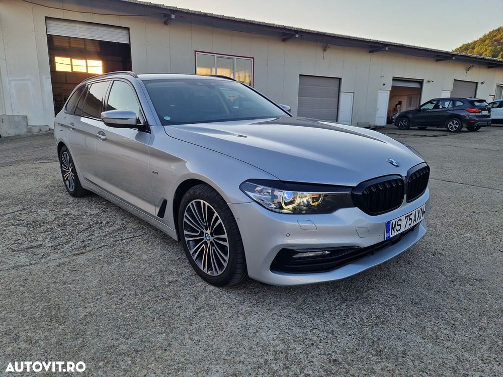 BMW Seria 5 520d xDrive AT - 25