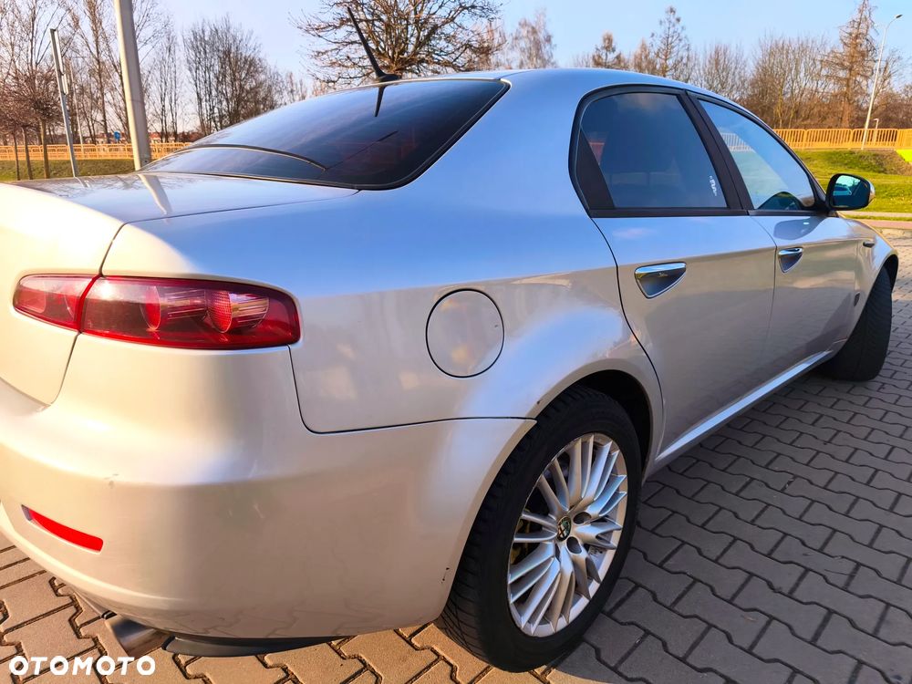 Alfa Romeo 159 - 5