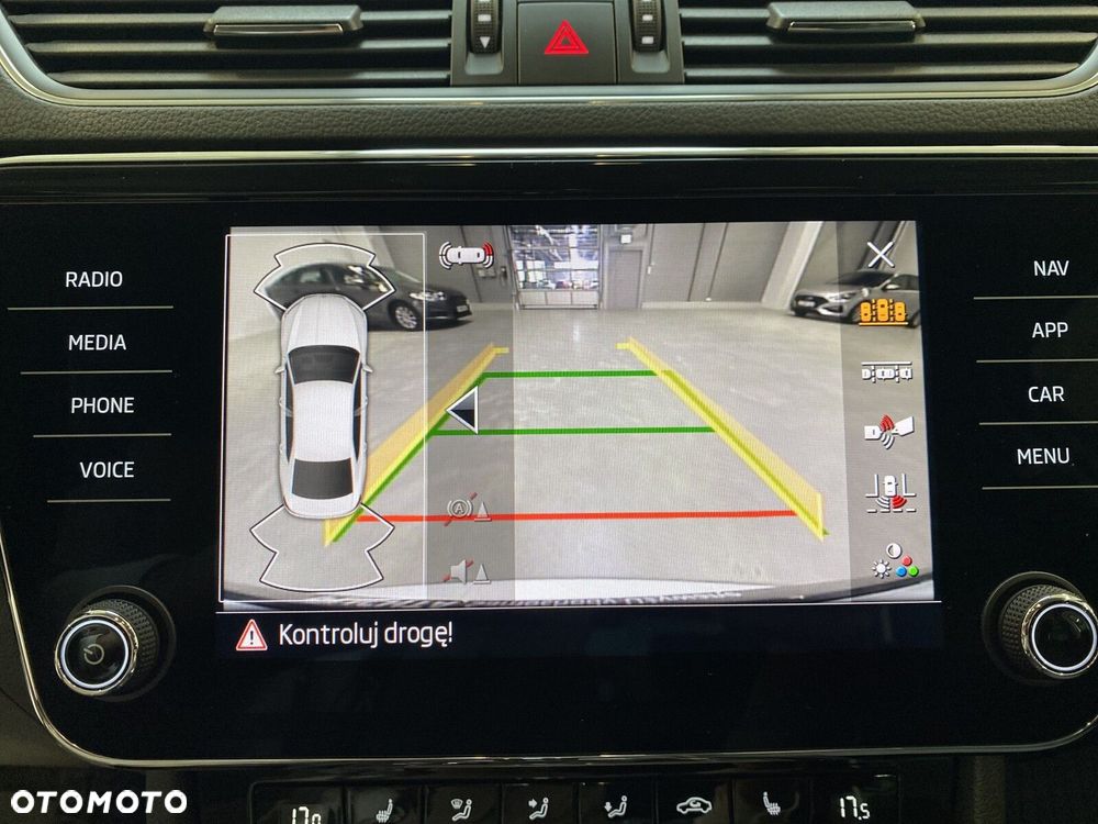 Skoda Superb 2.0 TDI SCR 4x4 Style DSG - 27