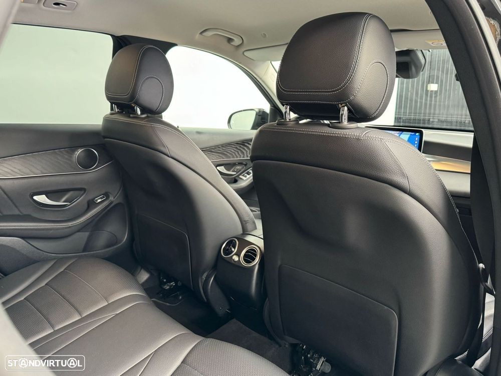 Mercedes-Benz GLC 300 - 21