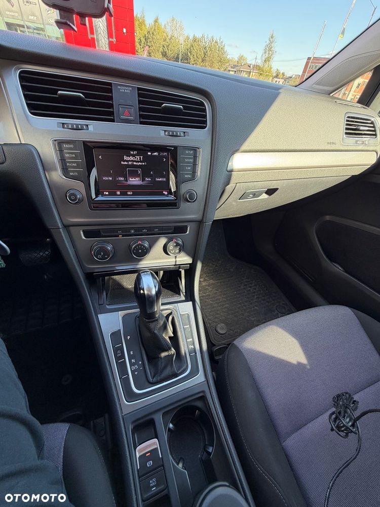 Volkswagen Golf 1.6 TDI Trendline DSG - 15