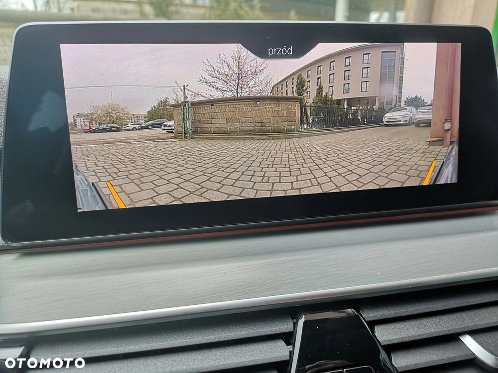 BMW Seria 5 530e iPerformance - 23