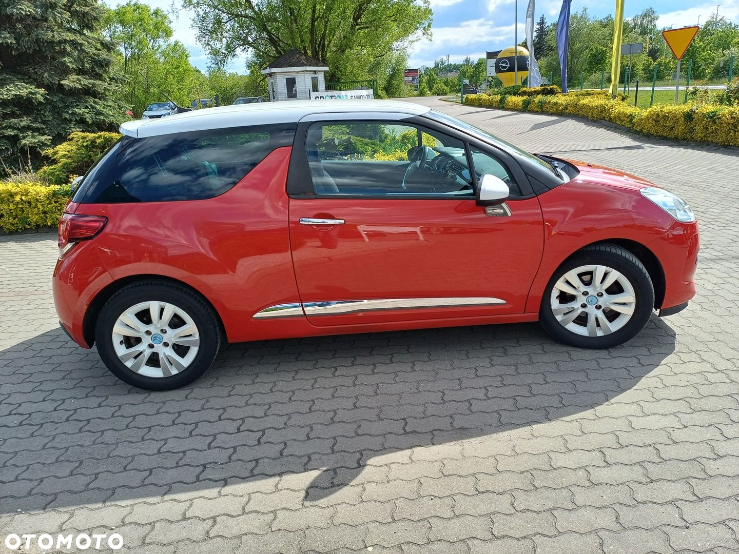 Citroën DS3 1.6 VTi SoChic - 8