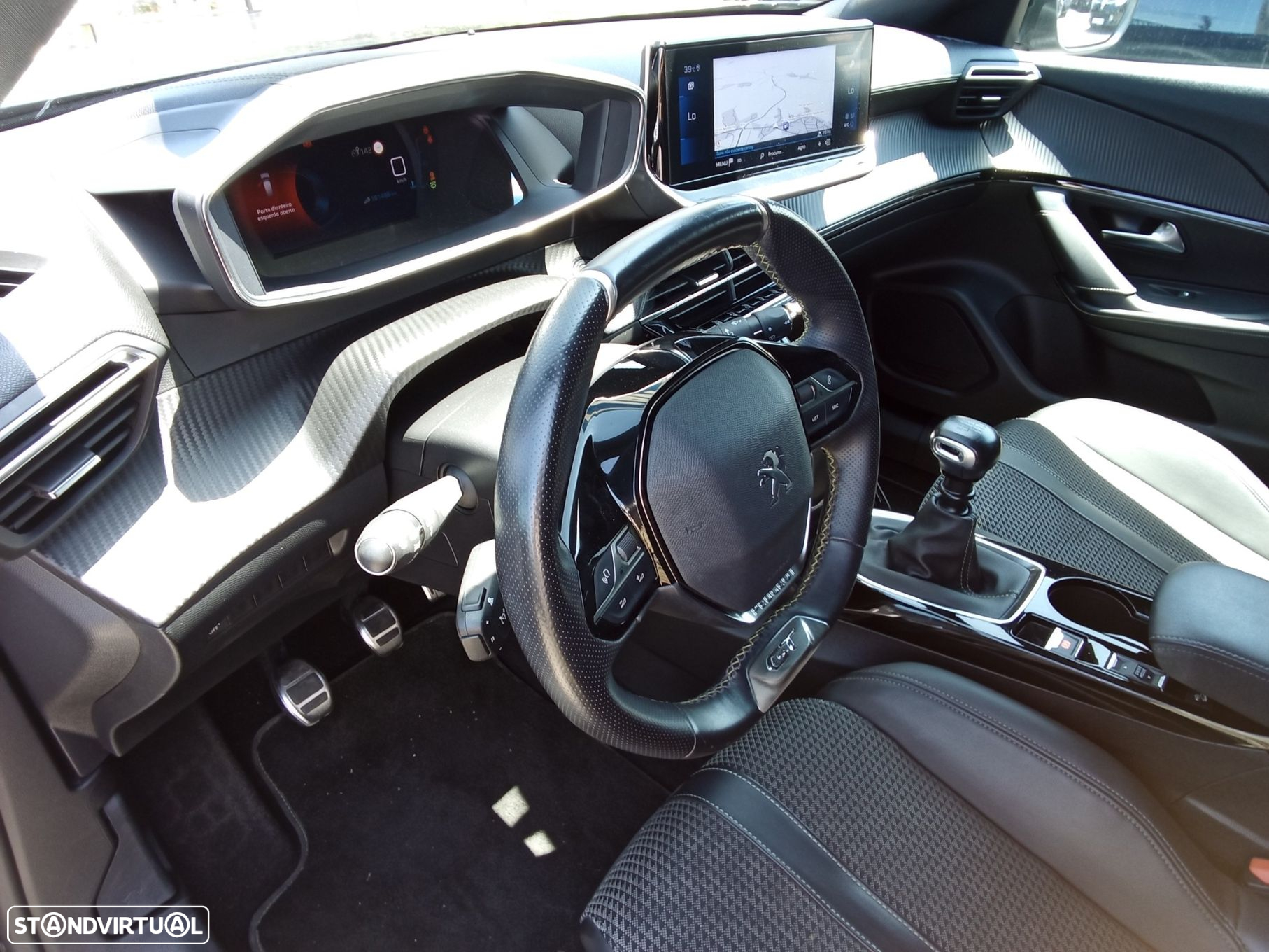 Peugeot 2008 1.5 BlueHDi GT Line - 12