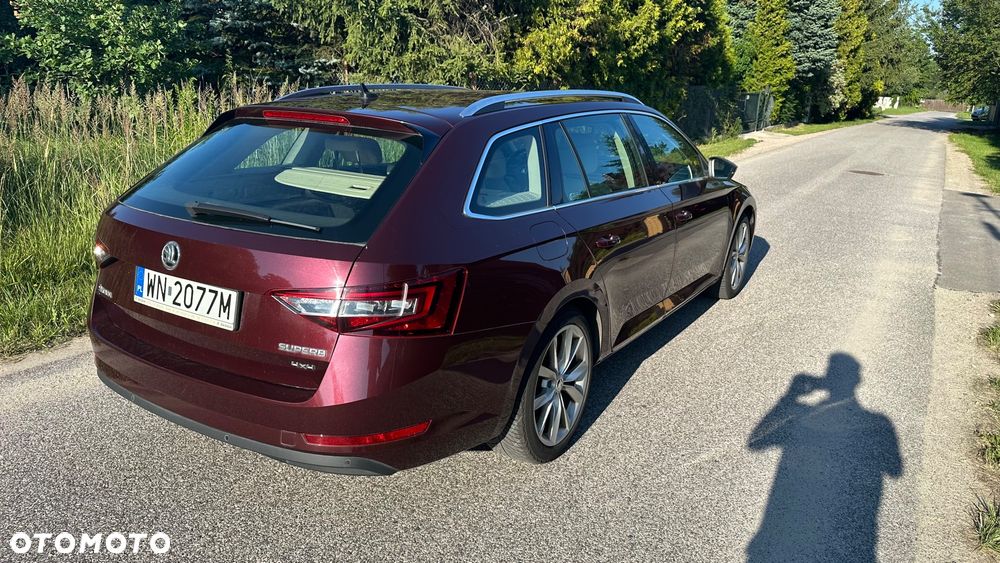 Skoda Superb 2.0 TDI 4x4 Style DSG - 11