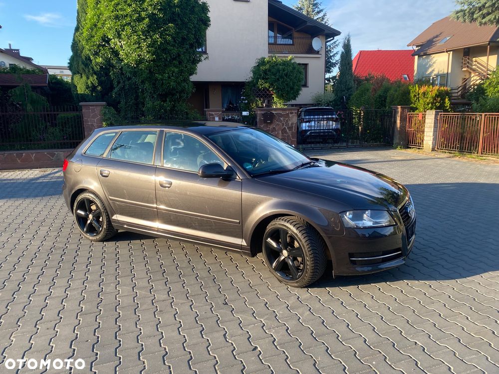 Audi A3 Sportback - 2