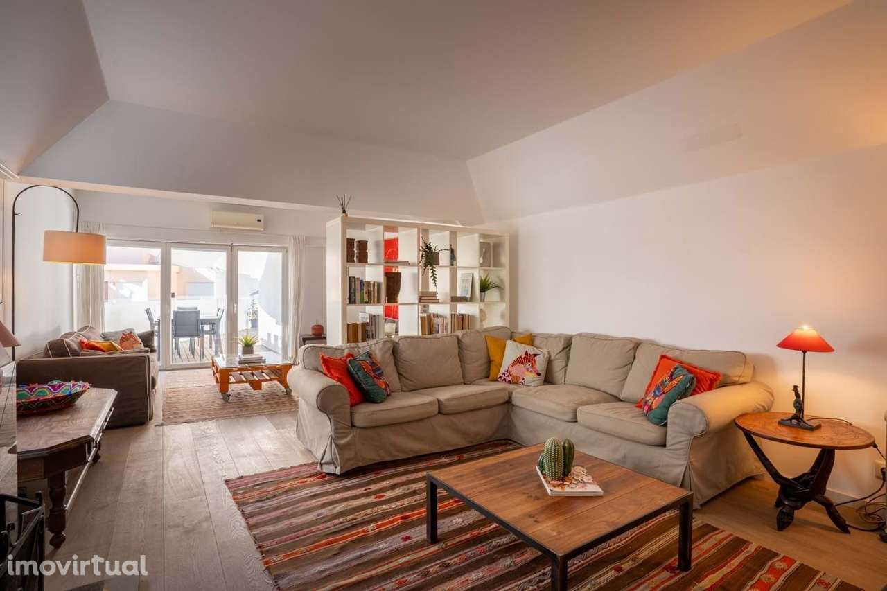Moradia T3 |  Piscina e Apartamento Independente  | Centro de Cascais - Grande imagem: 2/36