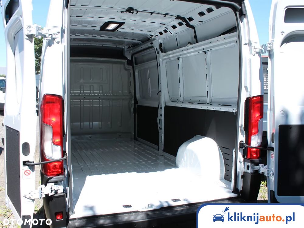 Fiat Ducato Furgon L3H2 3,3T Diesel 140KM Manual - 6