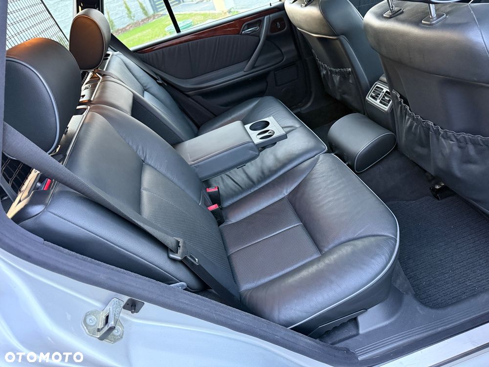 Mercedes-Benz Klasa E 320 T Avantgarde - 6