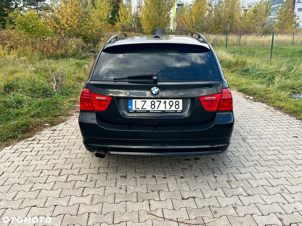 BMW Seria 3 2009 photo 4