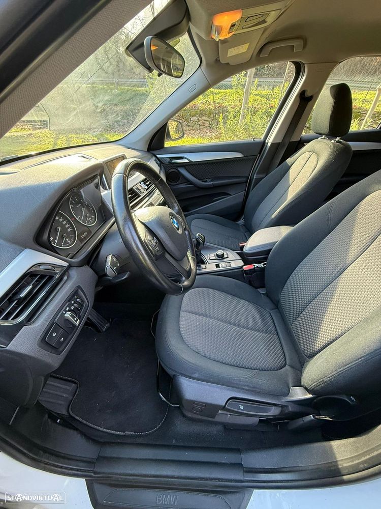 BMW X1 sDrive18i - 9