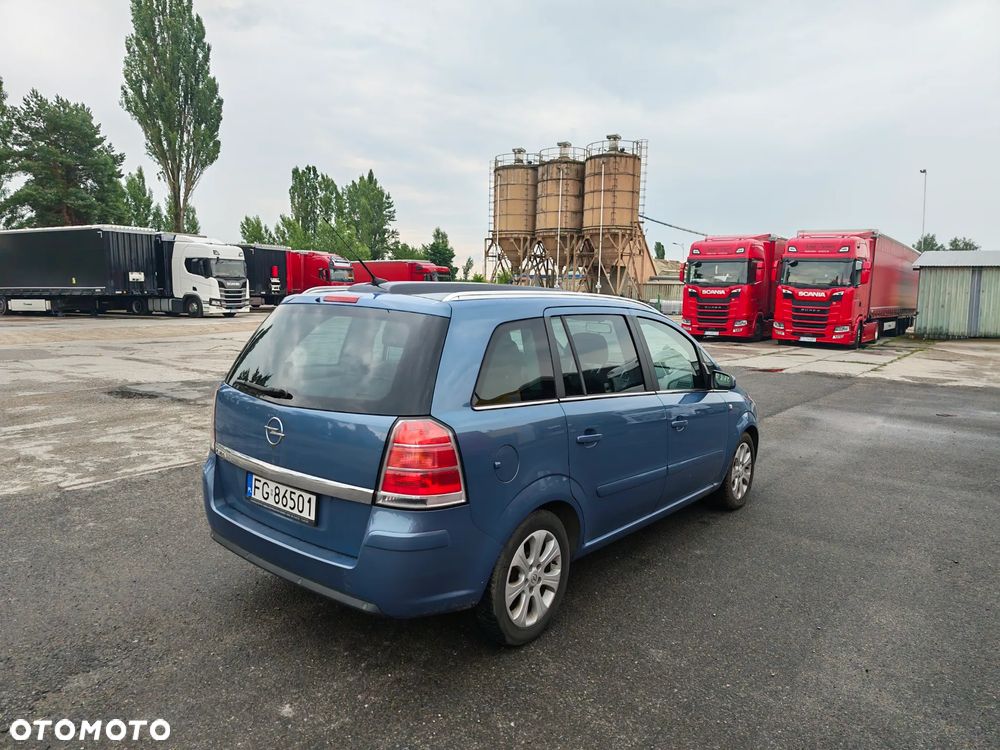 Opel Zafira 1.9 CDTI Cosmo - 9