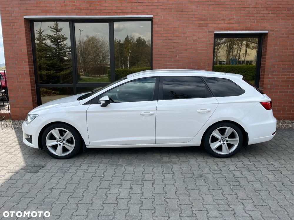 Seat Leon Sportstourer 2.0 TDI DPF DSG FR - 26