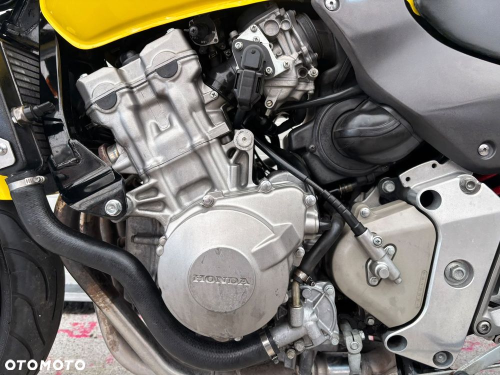 Honda Hornet - 25