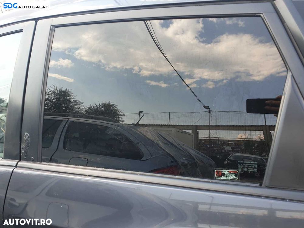 Geam Sticla de pe Usa Portiera Stanga Spate Mazda 3 2003 - 2009 - 1