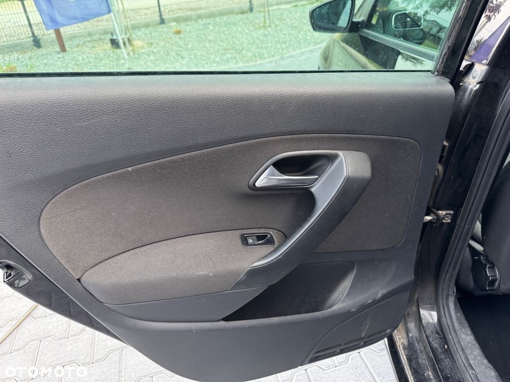 Volkswagen Polo 1.6 TDI Comfortline - 12