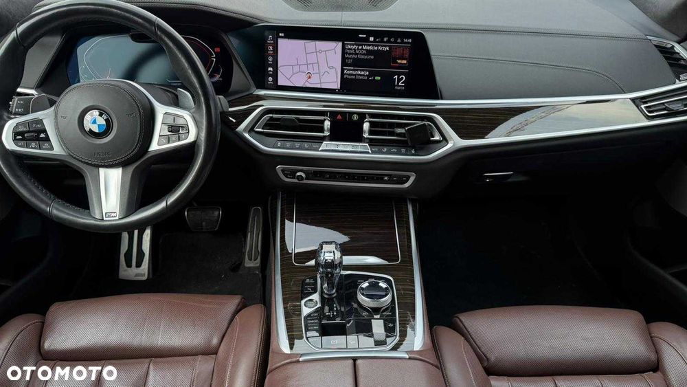 BMW X7 - 7