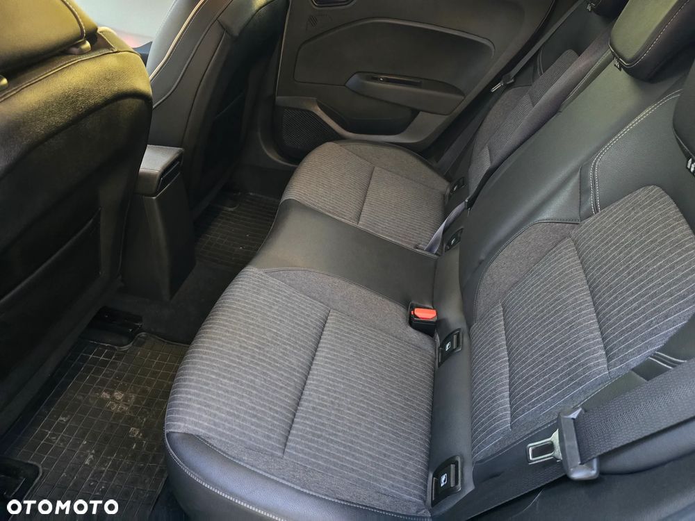 Renault Clio 1.0 TCe Techno - 19