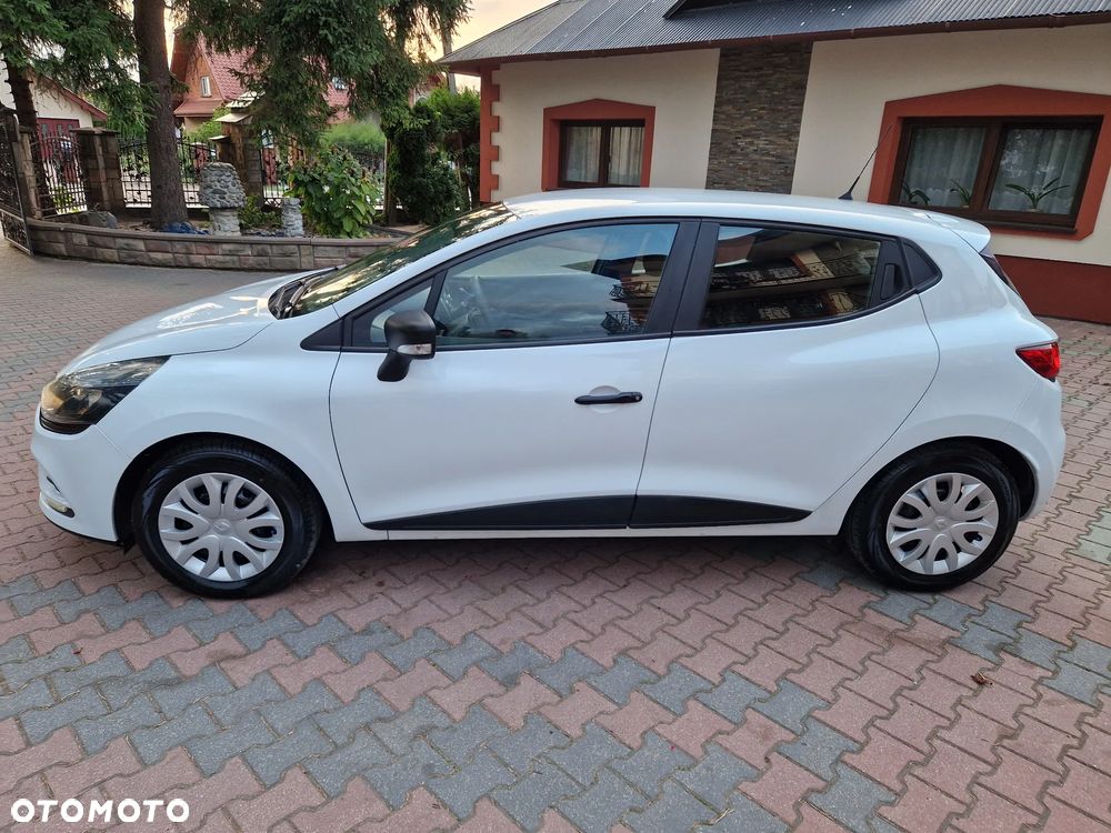 Renault Clio 1.2 16V Life - 29