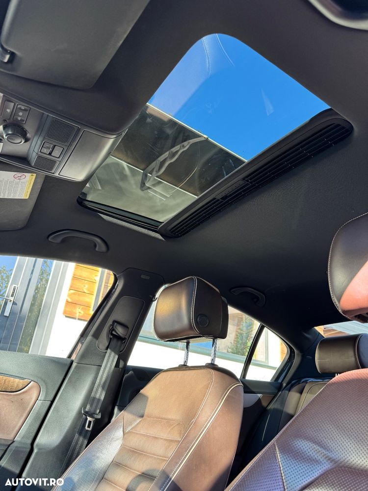 Volkswagen Passat Variant 2.0 TSI Exclusive - 15