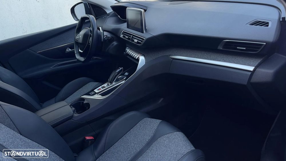 Peugeot 3008 PureTech 130 Stop & Start GPF EAT8 Allure - 22
