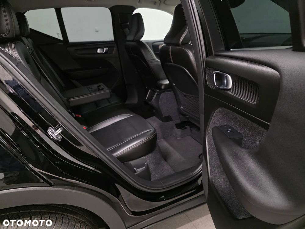 Volvo XC 40 D3 SCR Inscription - 29