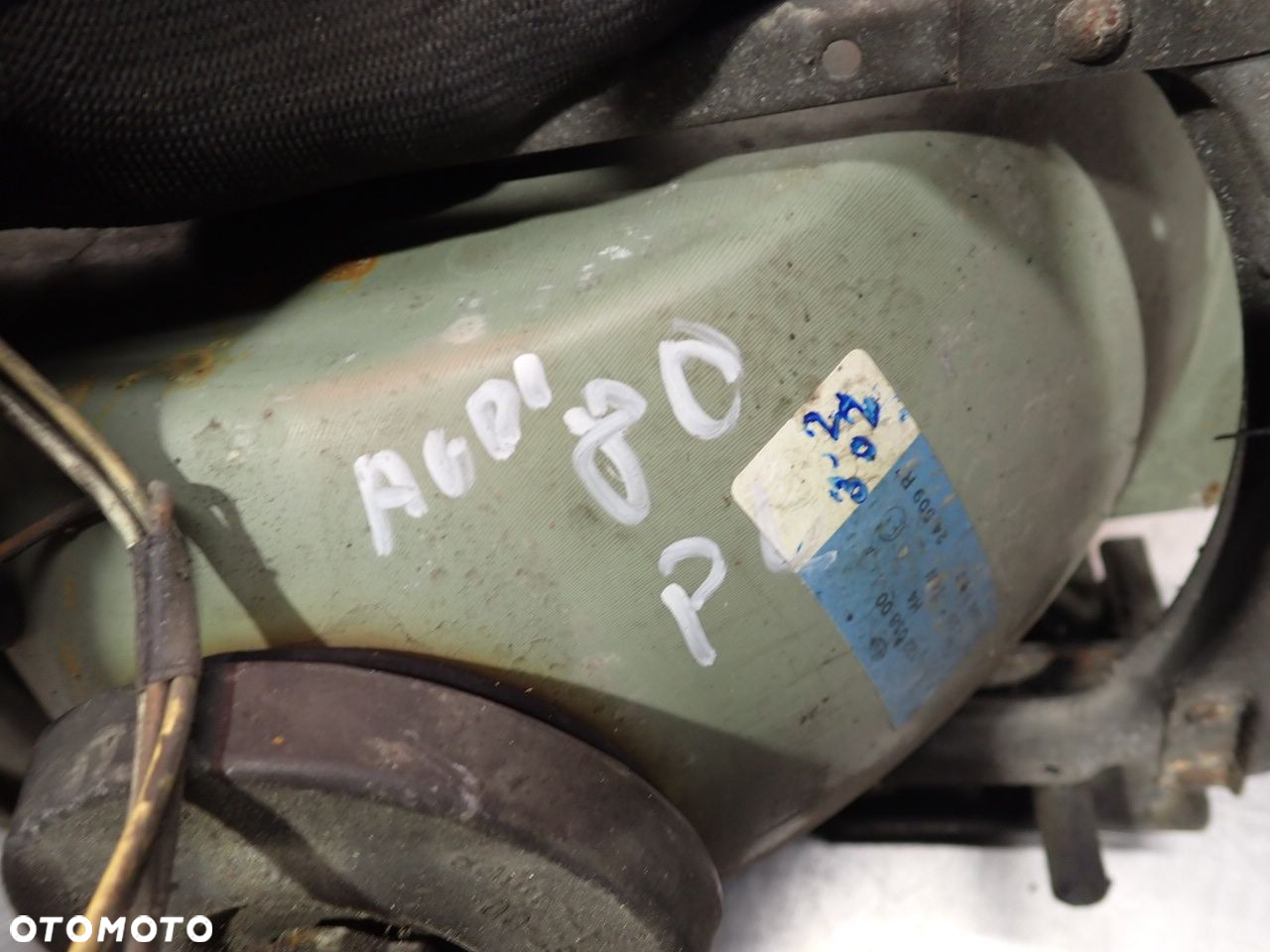 LAMPA PRAWA PRZEDNIA AUDI 80 B2 - 6