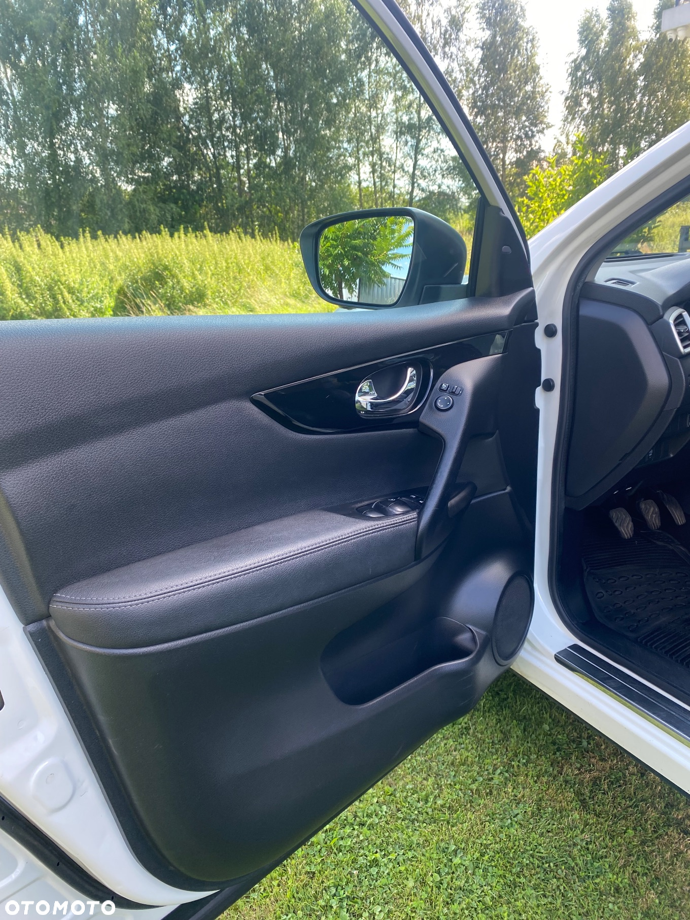 Nissan Qashqai 1.6 DCi 4x4 Tekna - 28