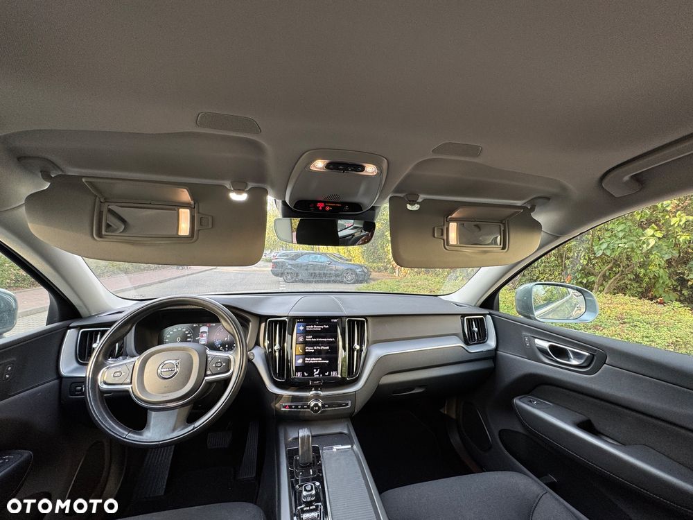 Volvo XC 60 B4 B Geartronic Momentum Pro - 34