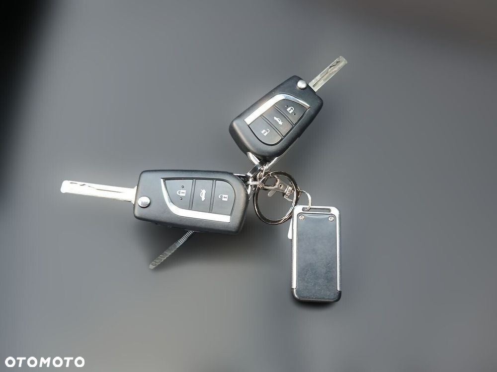 Toyota Corolla - 21