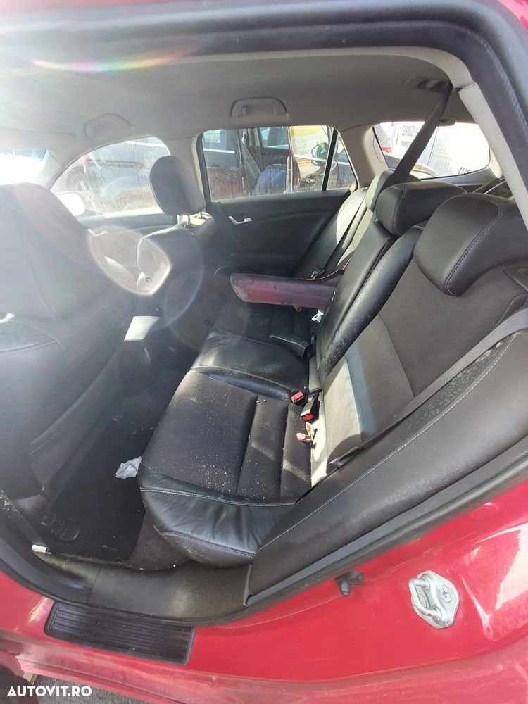 Dezmembrez Honda Accord VIII - 10