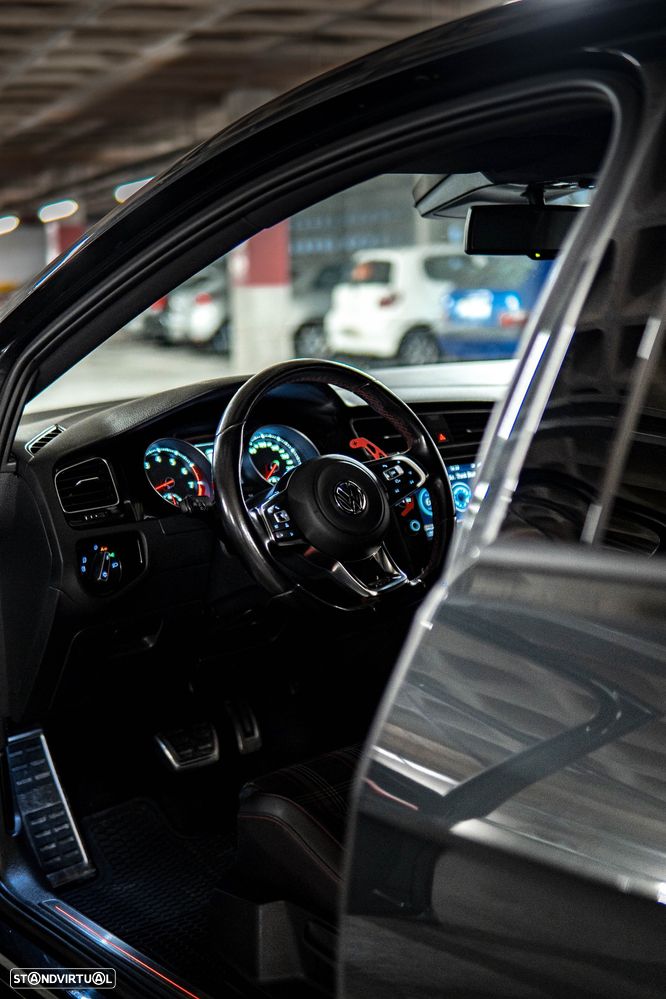 VW Golf GTI Performance BlueMotion DSG - 6