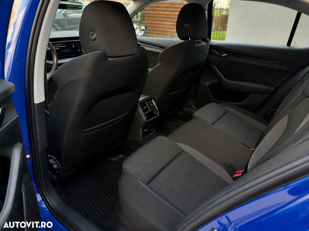 Skoda Octavia 1.5 TSI DSG MHEV Ambition - 20