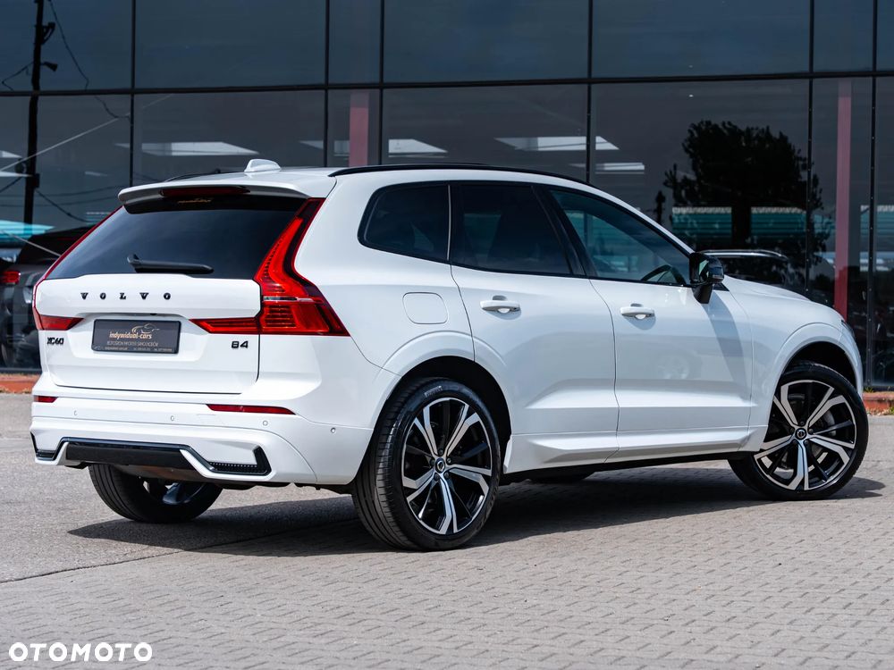 Volvo XC 60 B4 B Plus Dark - 13