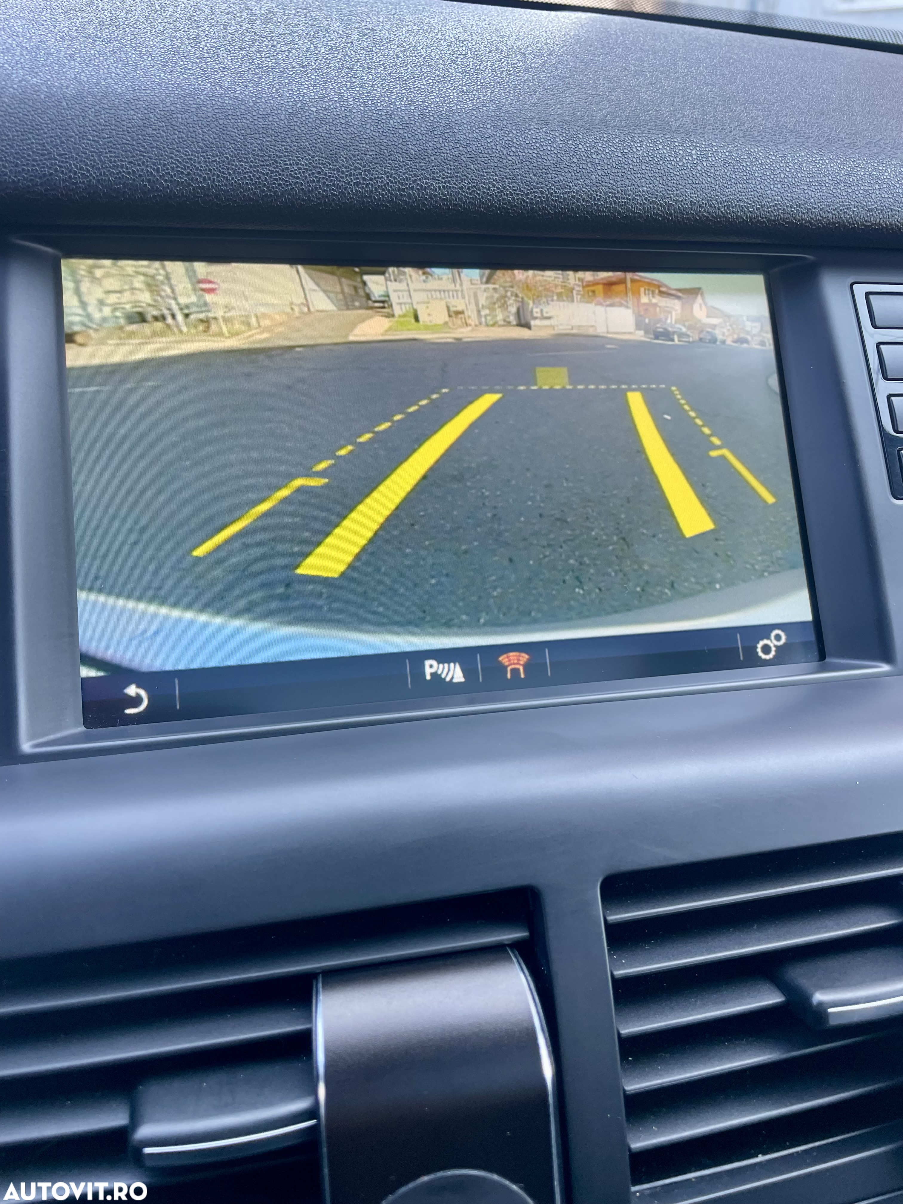 Land Rover Discovery Sport 2.0 l TD4 HSE Luxury Aut. - 26