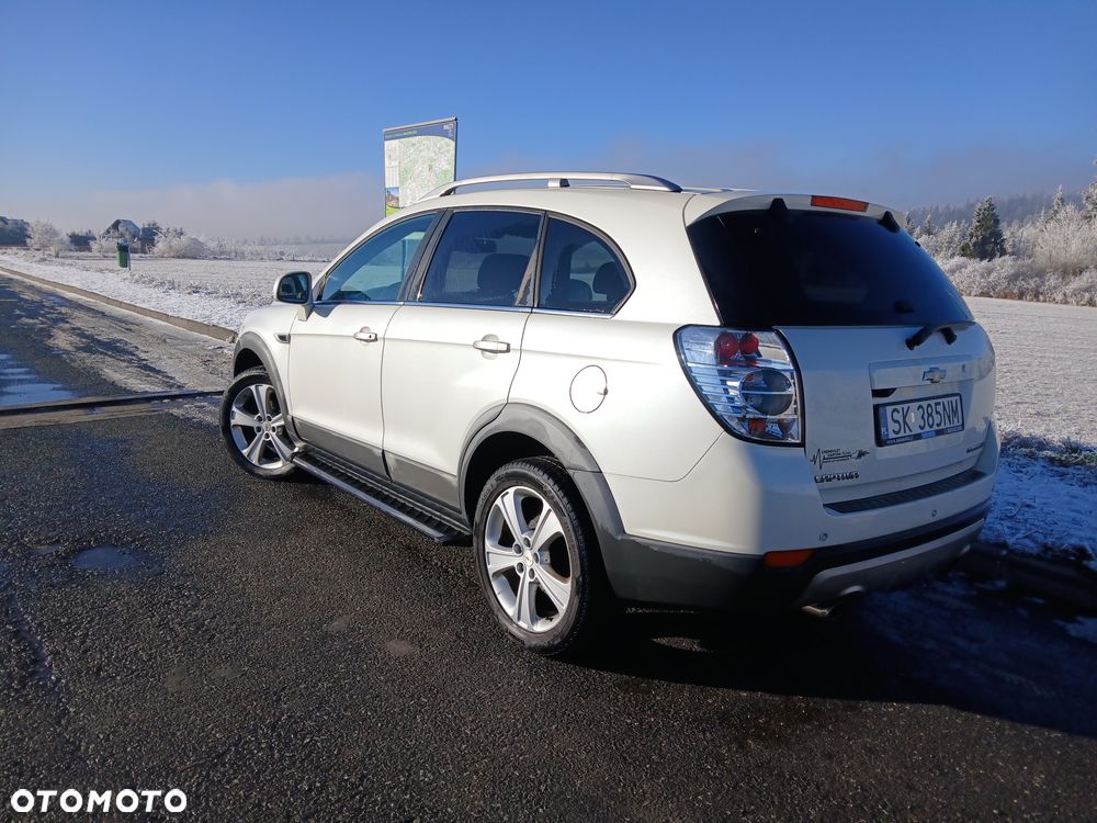 Chevrolet Captiva 2.2 D LTZ - 18