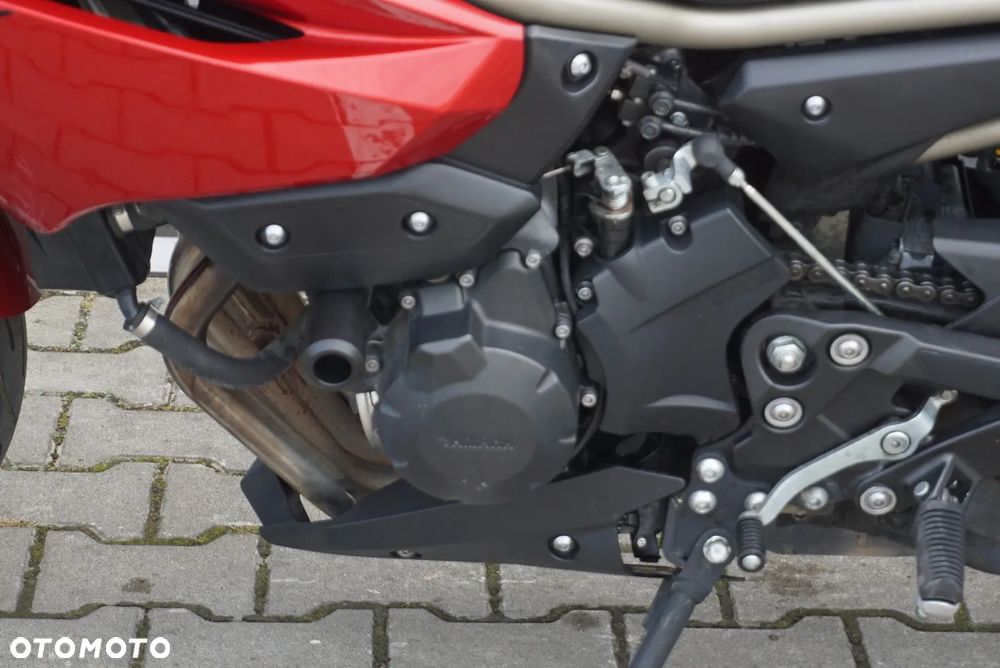 Yamaha XJ - 22