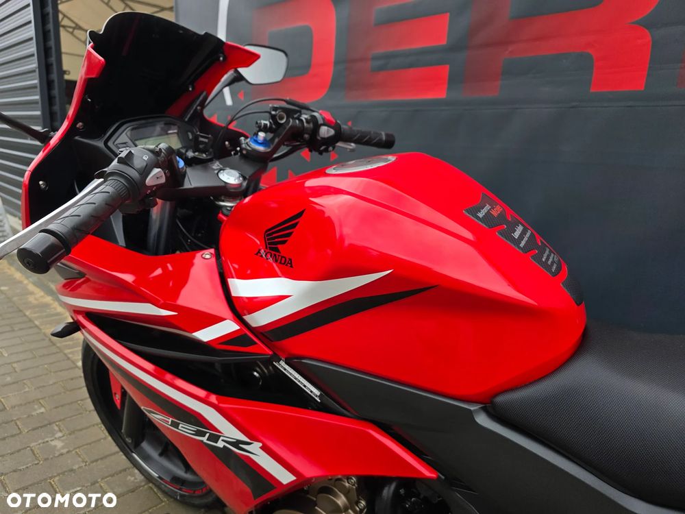 Honda CBR - 10