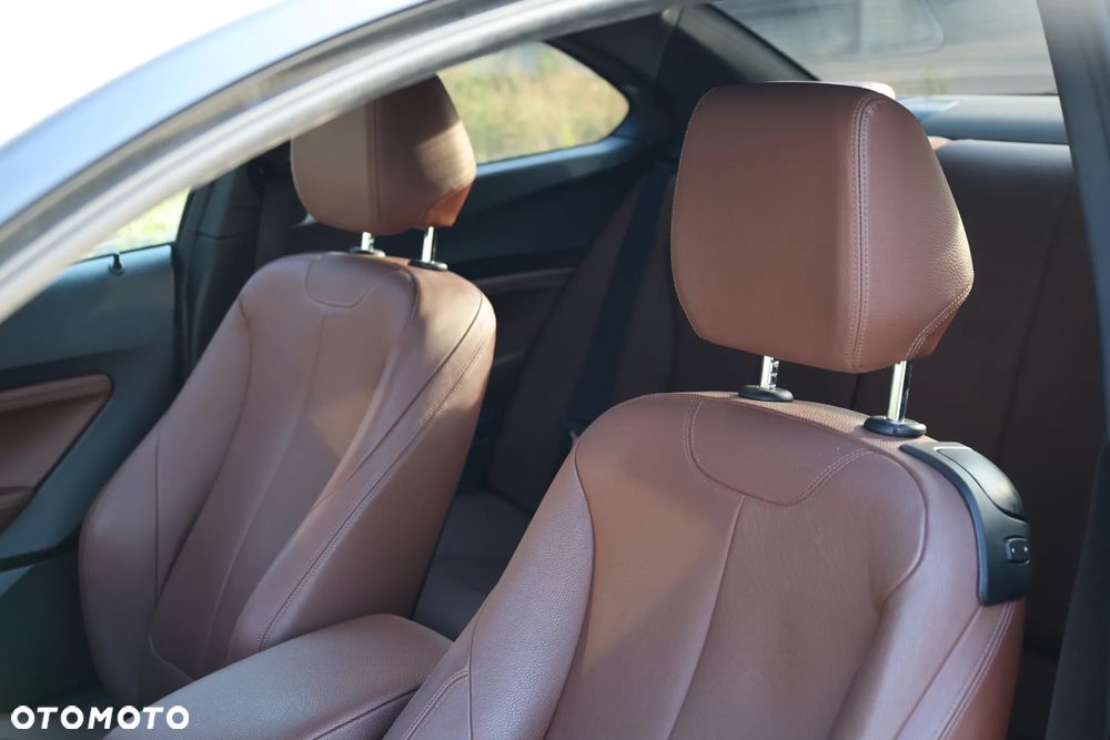 BMW Seria 2 M235i Sport-Aut - 24