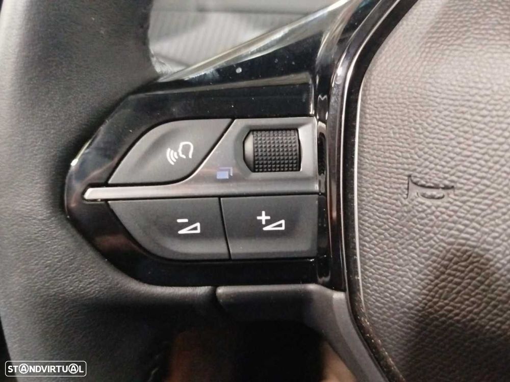 Peugeot e-208 50 kWh Active Pack - 14