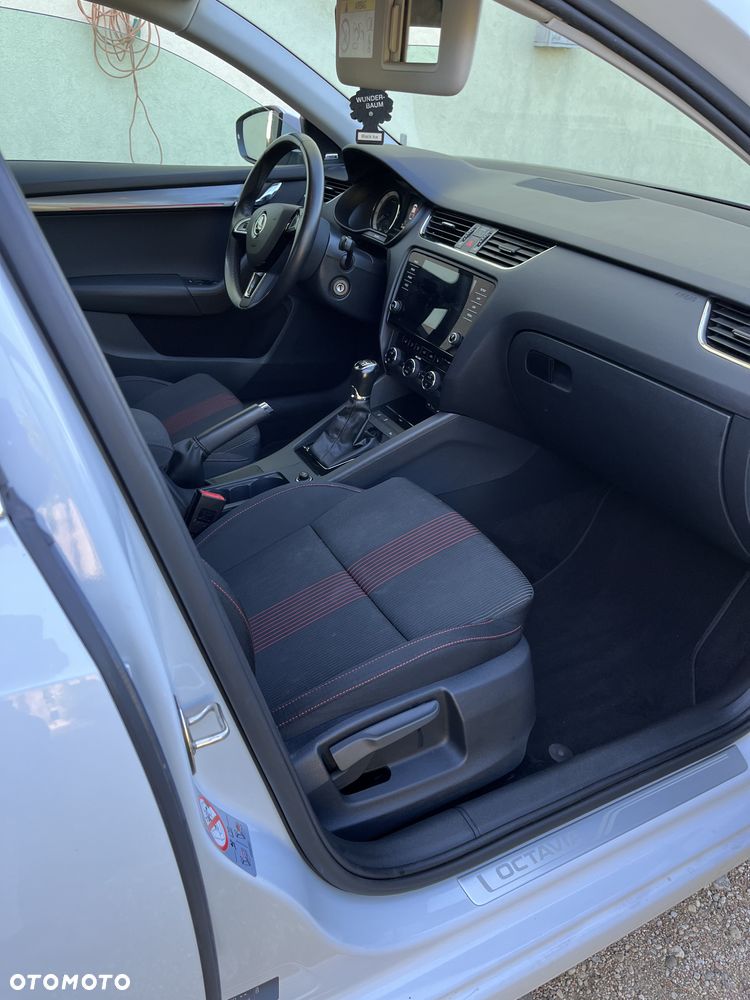 Skoda Octavia 1.4 TSI Style - 10