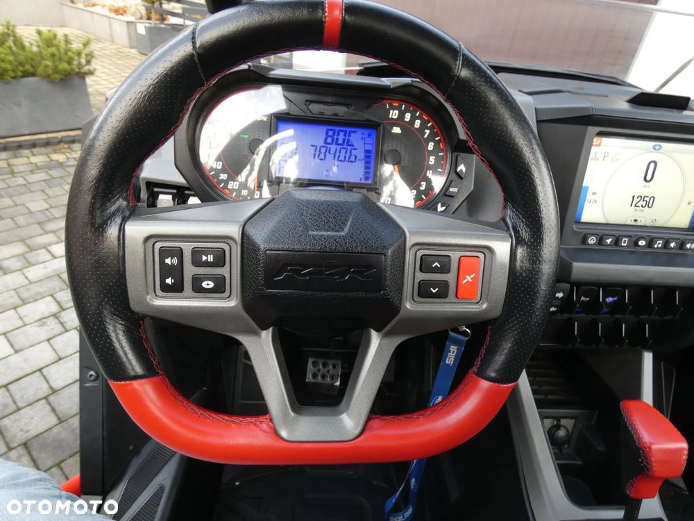 Polaris RZR - 23