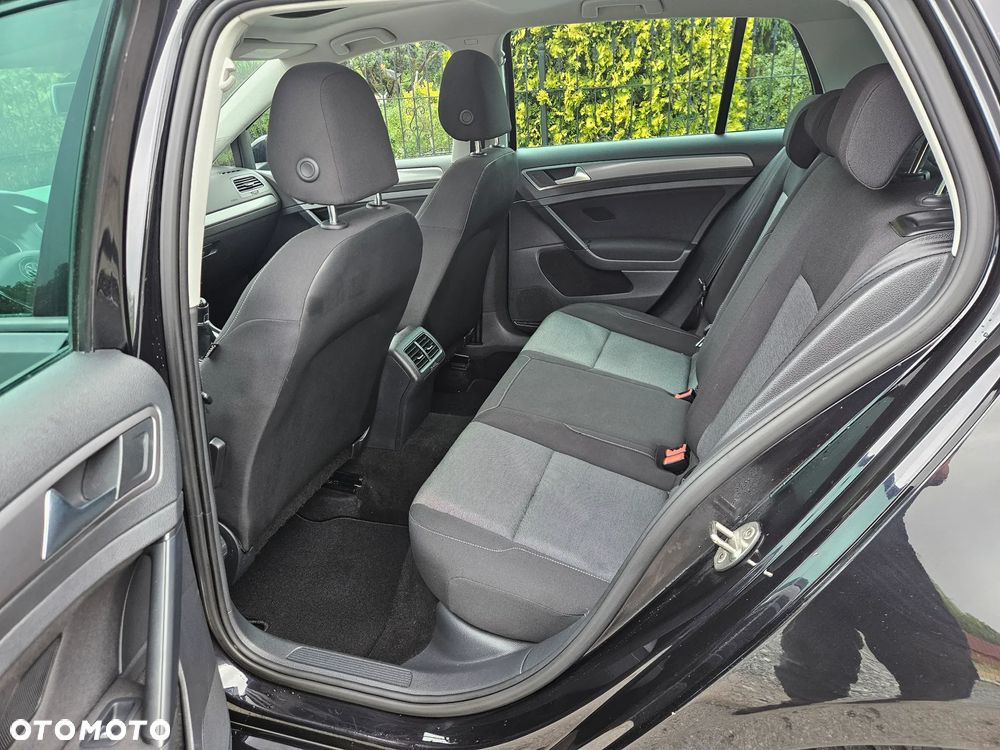 Volkswagen Golf 1.6 TDI BlueMotion Technology Comfortline - 10